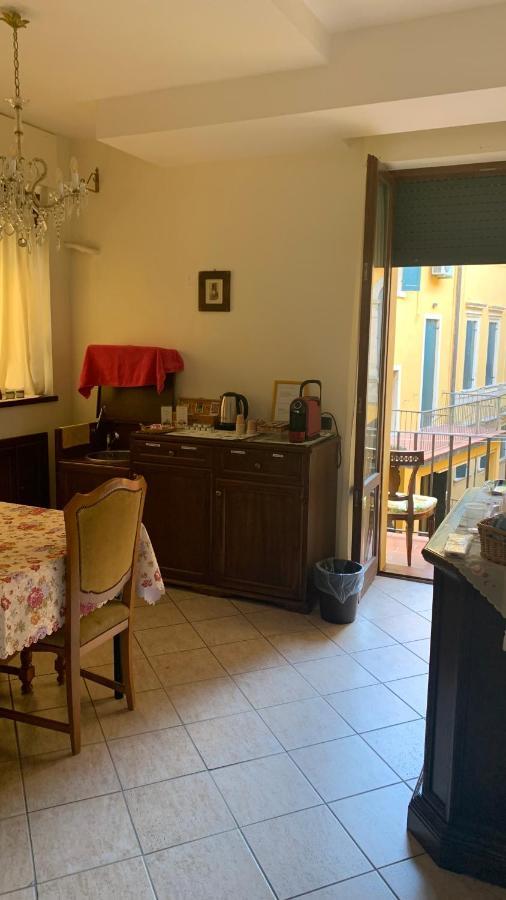 Notti Sull'Adige Hotel Верона Екстериор снимка