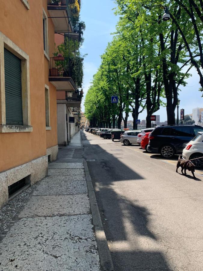 Notti Sull'Adige Hotel Верона Екстериор снимка