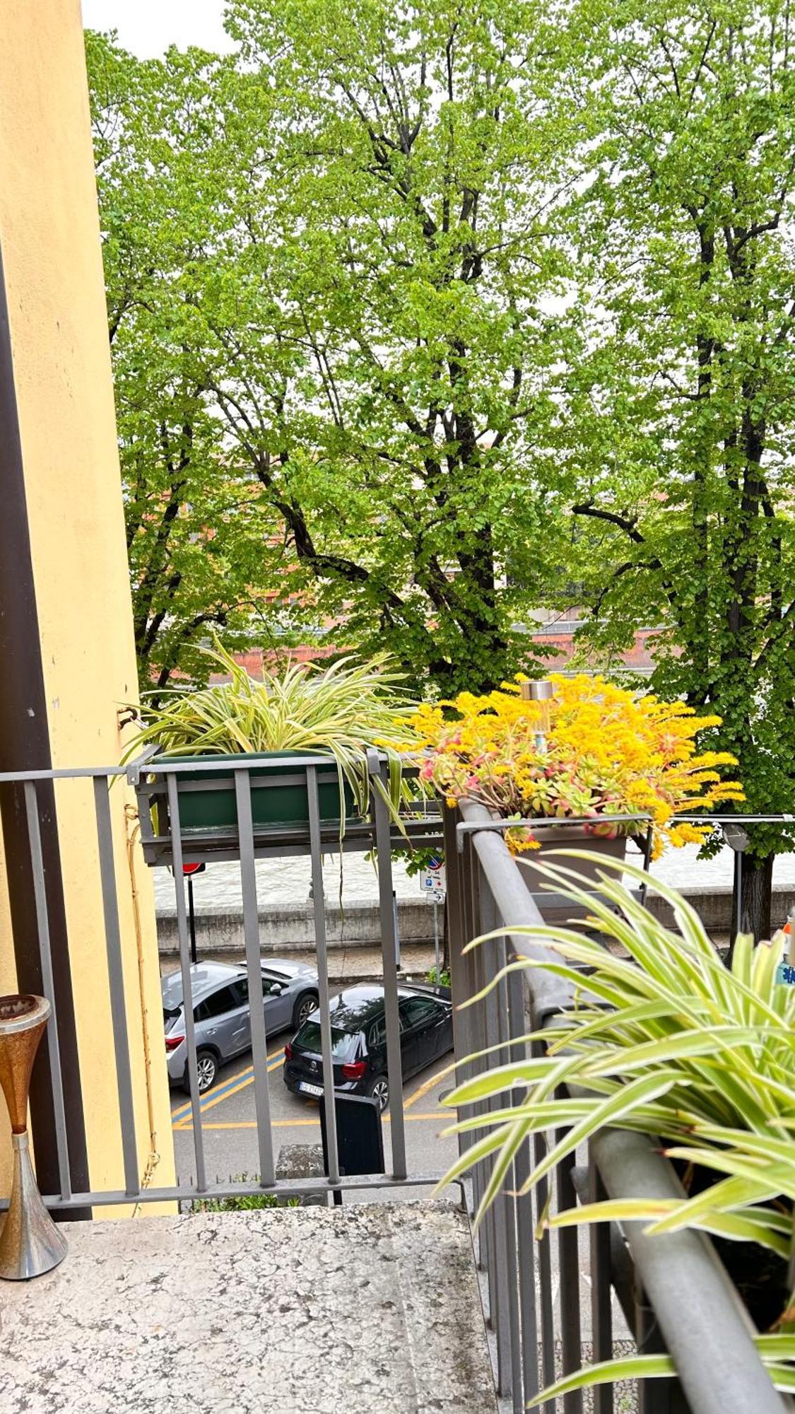 Notti Sull'Adige Hotel Верона Екстериор снимка