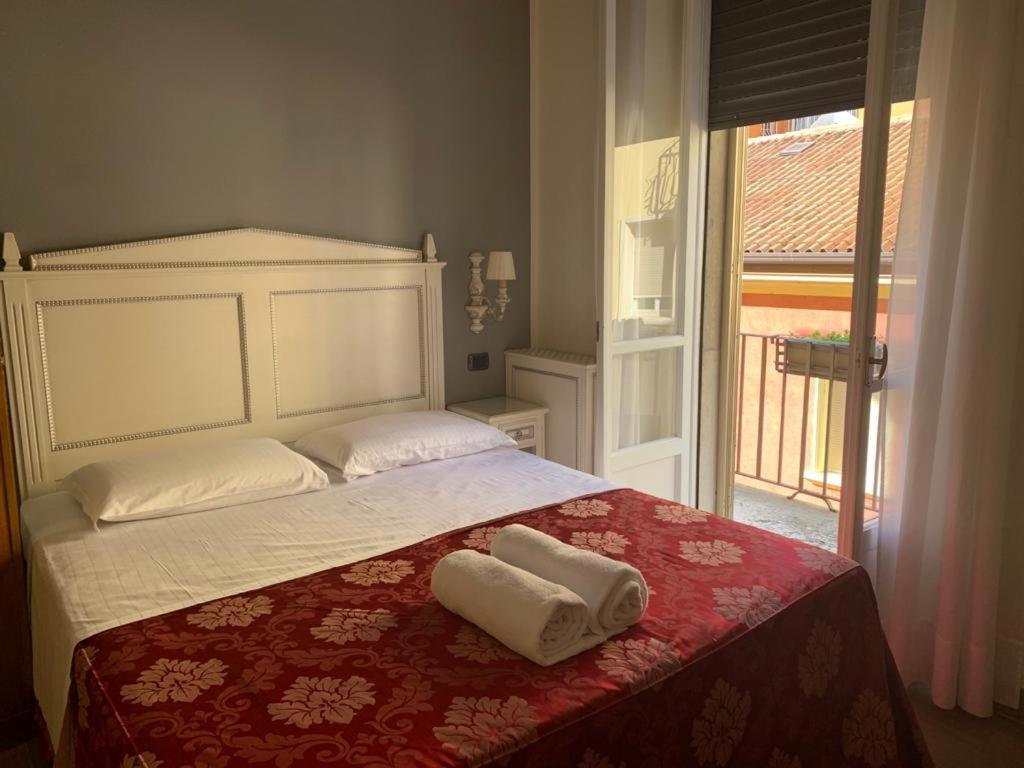 Notti Sull'Adige Hotel Верона Екстериор снимка